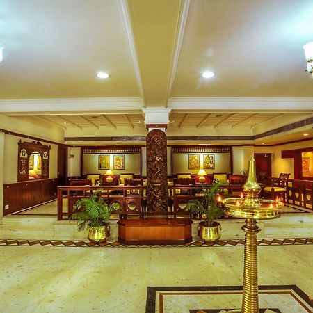 Guruvāyūr Krishna Inn מראה חיצוני תמונה